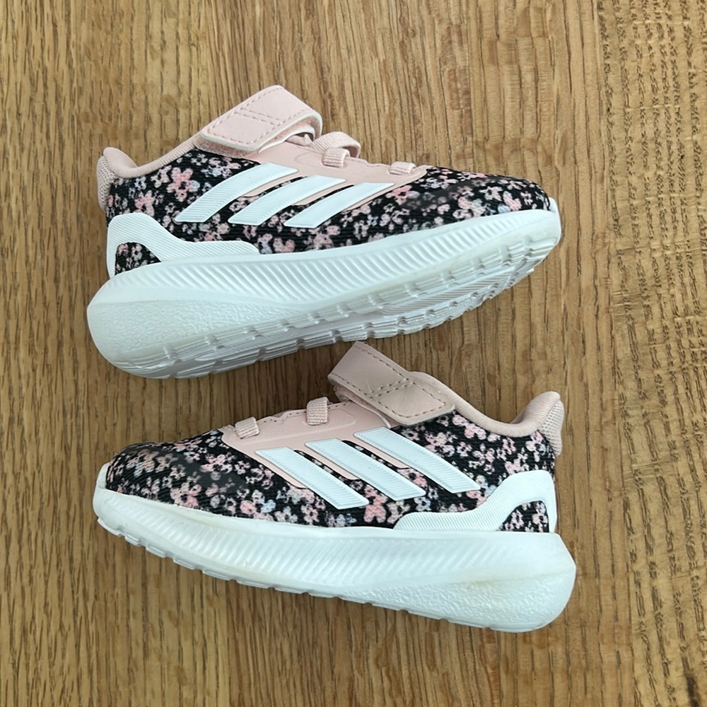 Baby girl, Adidas sneakers floral size 5